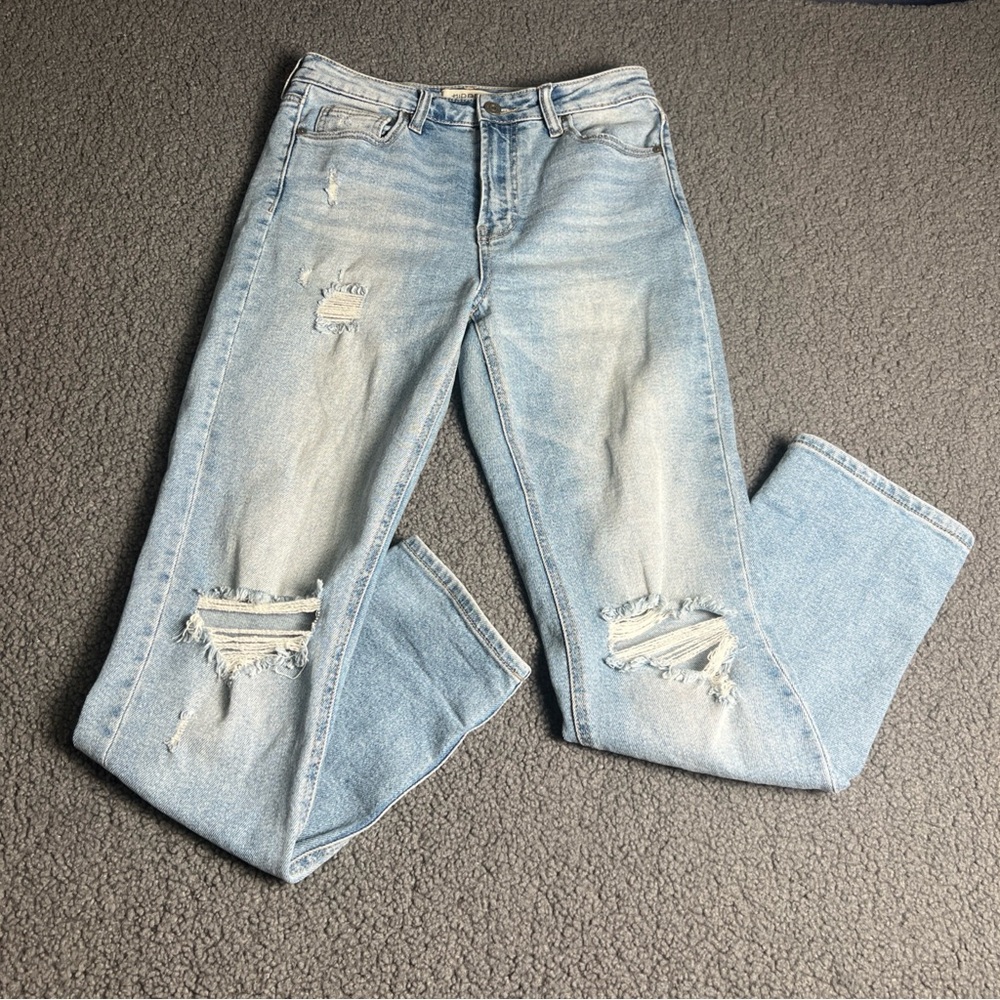 [BAILEY] LIGHT WASH CLASSIC DISTRESSED RELAXED BOYFRIEND JEANS